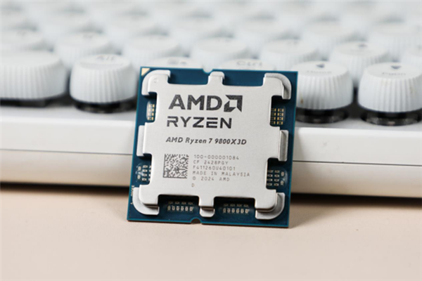 毫无争议的游戏性能王中王！AMD锐龙7 9800X3D处理器上手实测(图2)